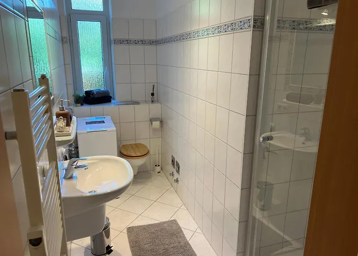 New Modernes Mit Wlan Zentral Und Ruhig Gelegen Magdeburk